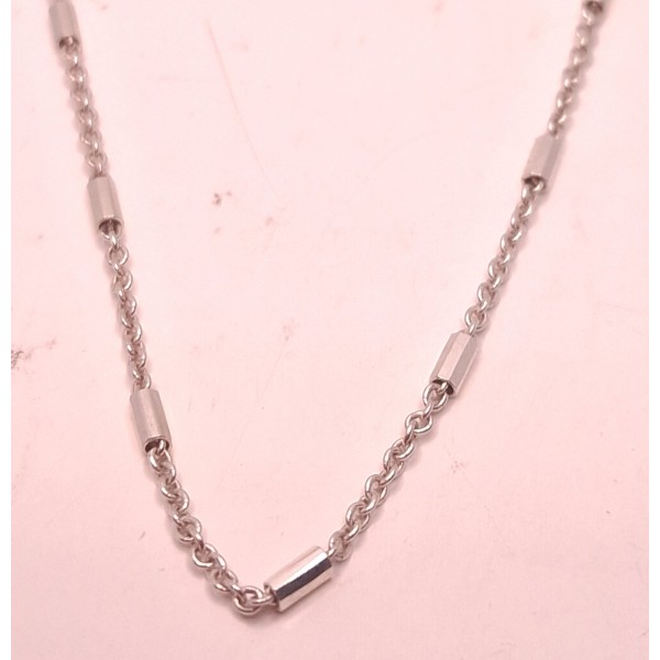 cadena de plata