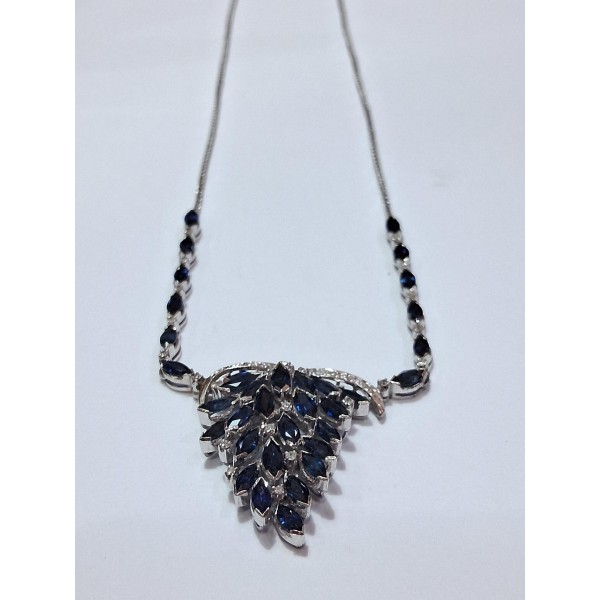 collar de oro blanco 18 ktes  zafiros y zafiros