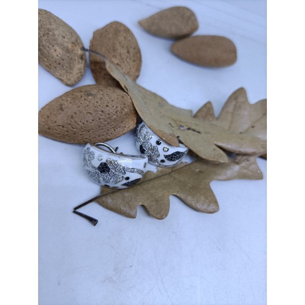 Pendientes oro blanco con brillantes flor