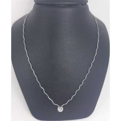 Cadena con colgante de brillante