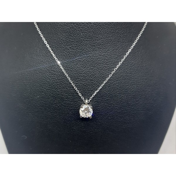 Cadena con colgante de brillante