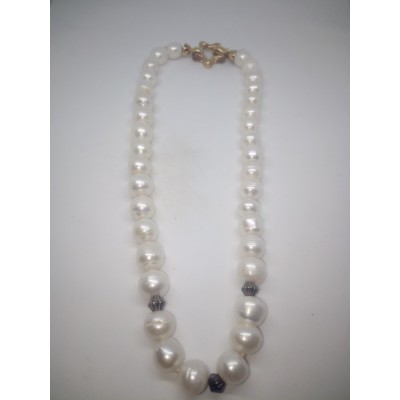 Collar perla con motivos