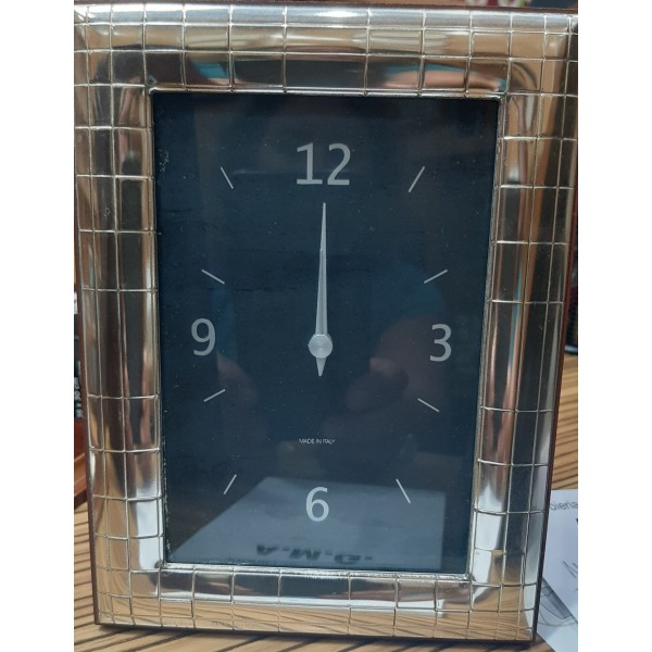 Reloj plateado