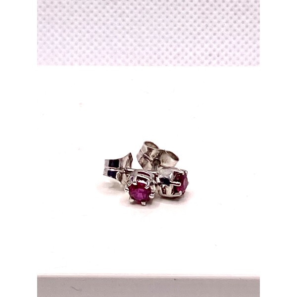 par pendientes oro blanco con rubi