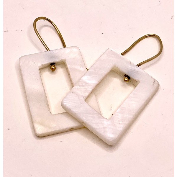 par pendientes con nacar oro amarillo