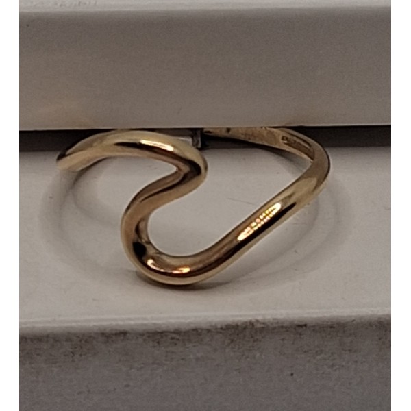 Anillo de oro amarillo