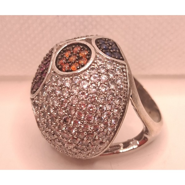 anillo de plata con piedra color